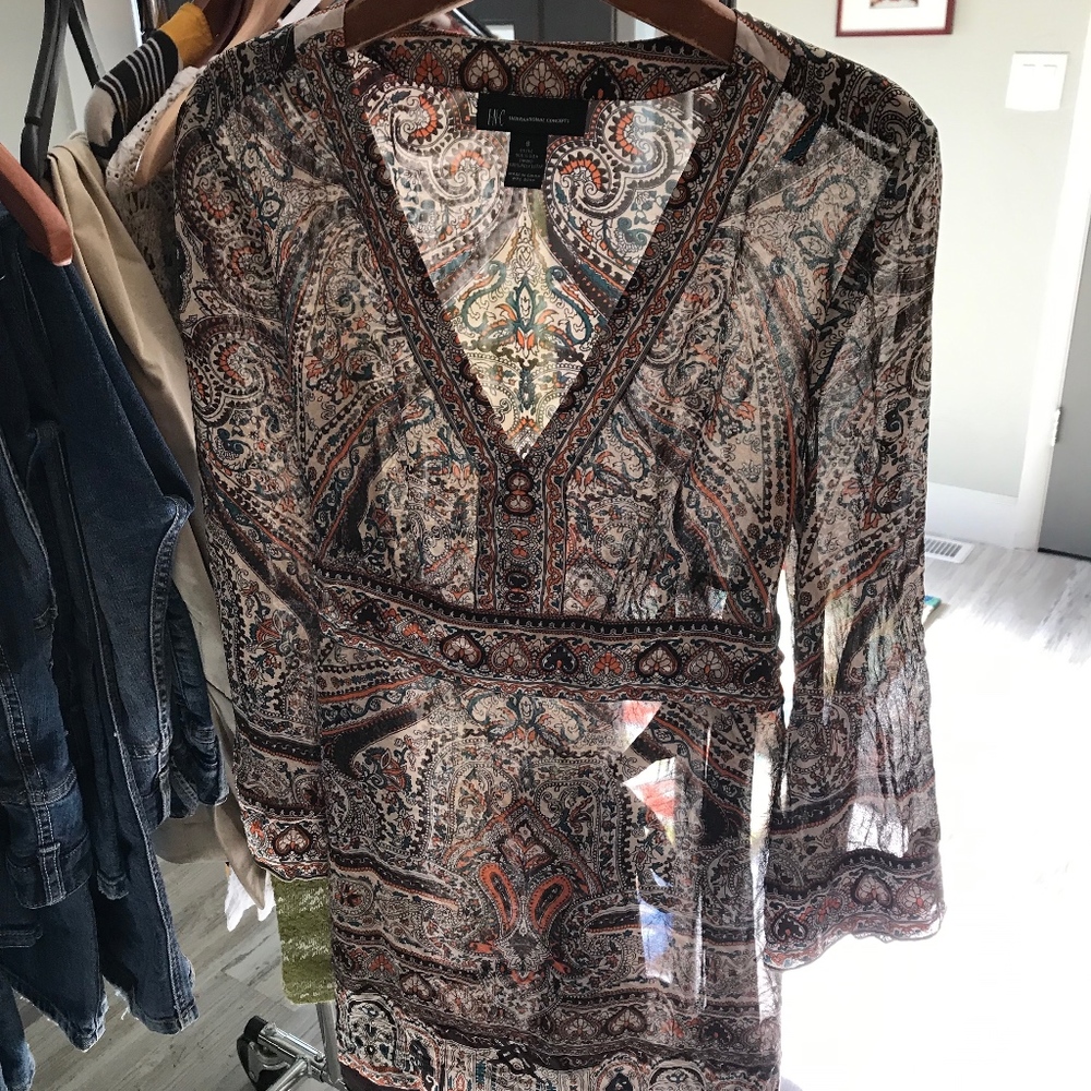 Sheer Multi colored 3/4 length sleeves